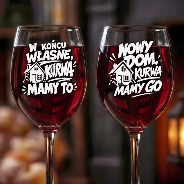 Dwa Kieliszki Do Wina Na Nowy Dom Prezent Dla Pary: Kurwa Mamy Dom