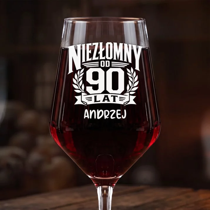 Mega Kieliszek Do Wina z Grawerem Na 90 Urodziny Prezent Dla 90 Latka Mężczyzny: Niezłomny Od 90 Lat Mega Kieliszek Do Wina z Grawerem Na 90 Urodziny Prezent Dla 90 Latka Mężczyzny: Niezłomny Od 90 Lat