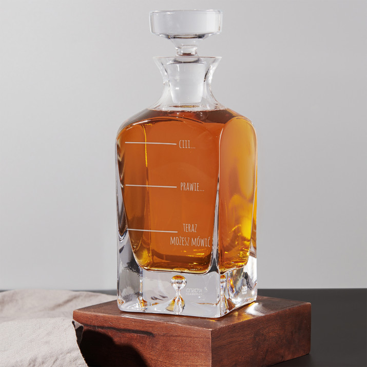 Ciii - grawerowana karafka do whisky