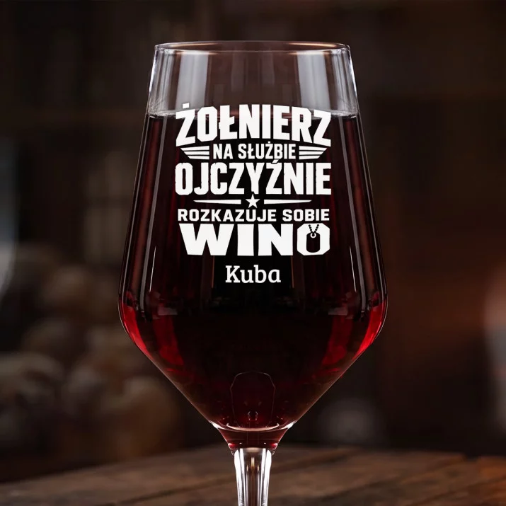 Mega Kieliszek Do Wina z Grawerem Dla Żołnierza Prezent Na Przysięgę Wojskową Dla Mężczyzny: Żołnierz Rozkazuje Wino