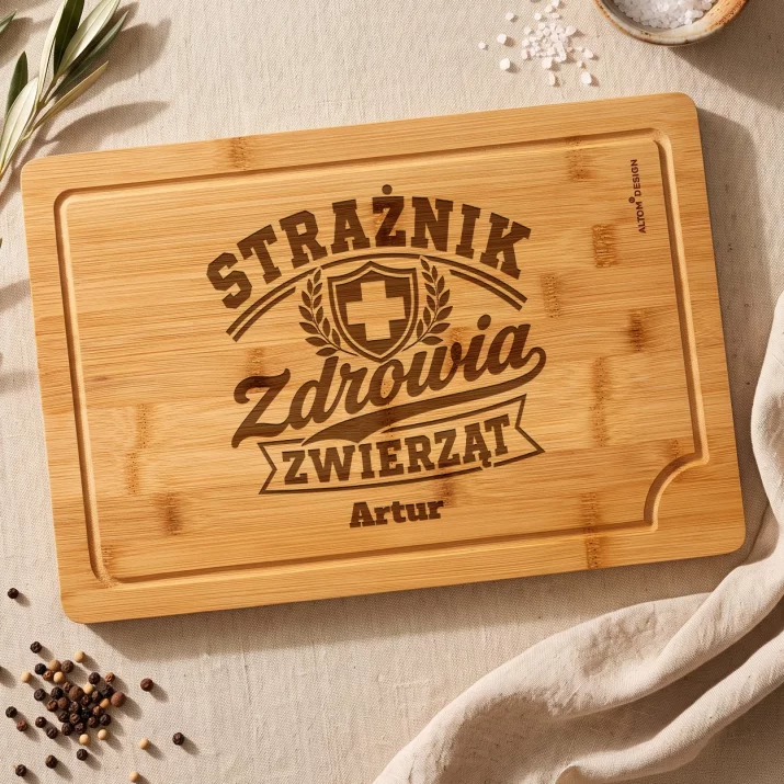 Deska Do Krojenia z Grawerem Dla Weterynarza Prezent Dla Mężczyzny: Strażnik Zdrowia Zwierząt Deska Do Krojenia z Grawerem Dla Weterynarza Prezent Dla Mężczyzny: Strażnik Zdrowia Zwierząt