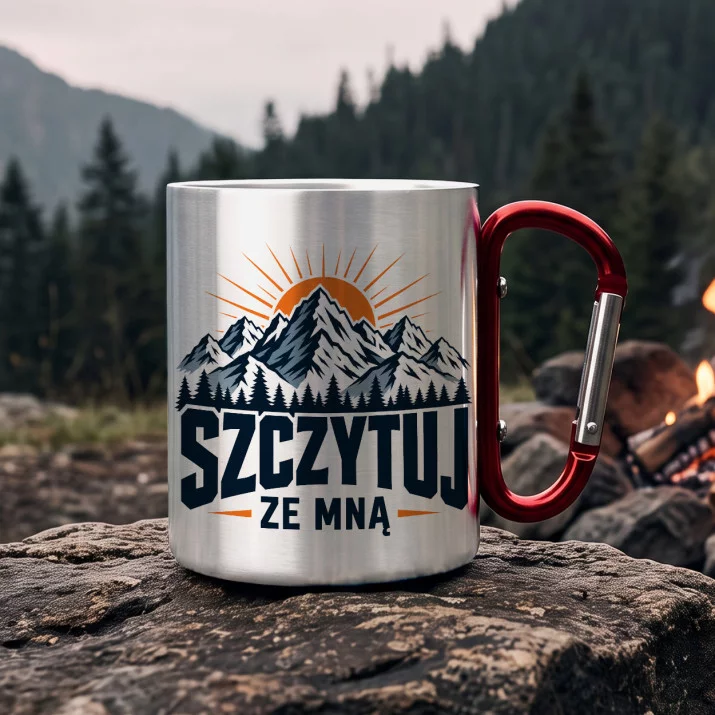 Kubek Metalowy z Karabińczykiem Dla Wspinacza Prezent Dla Mężczyzny: Szczytuj Ze Mną Kubek Metalowy z Karabińczykiem Dla Wspinacza Prezent Dla Mężczyzny: Szczytuj Ze Mną