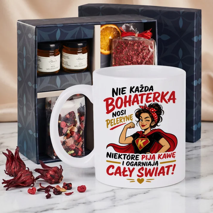 Zestaw Prezenowy Z Kubkiem Na Podziękowanie: Bohaterka Pije Kawę Zestaw Prezenowy Z Kubkiem Na Podziękowanie: Bohaterka Pije Kawę