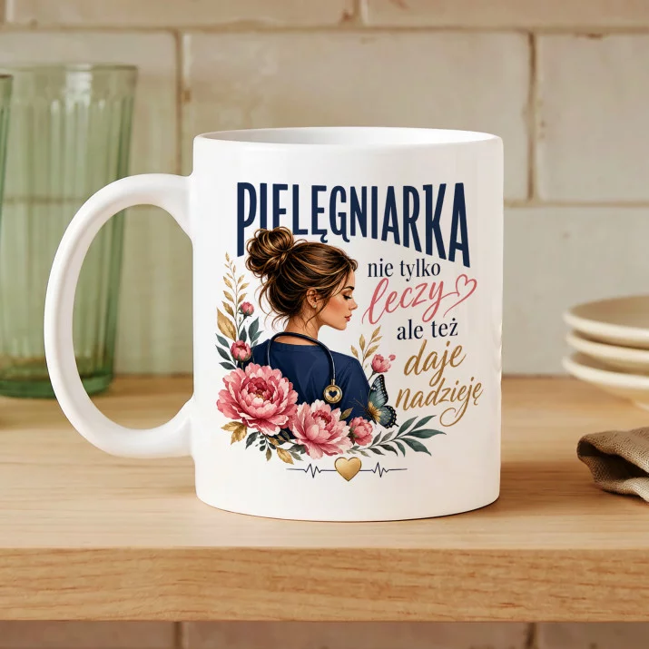 Kubek Z Nadrukiem Dla Pielęgniarki Prezent Dla Kobiety: Pielęgniarka Daje Nadzieję Kubek Z Nadrukiem Dla Pielęgniarki Prezent Dla Kobiety: Pielęgniarka Daje Nadzieję