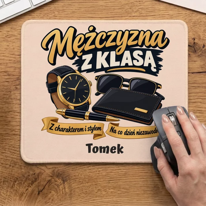 Podkładka Pod Myszkę Na Imieniny Prezent Dla Mężczyzny: Mężczyzna Z Klasą Podkładka Pod Myszkę Na Imieniny Prezent Dla Mężczyzny: Mężczyzna Z Klasą