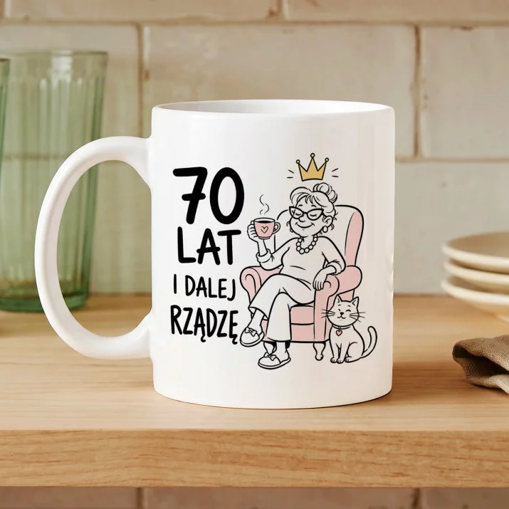 Kubek Z Nadrukiem Dla Siedemdziesięciolatki Prezent Na 70 Urodziny Dla Kobiety: Rządze Kubek Z Nadrukiem Dla Siedemdziesięciolatki Prezent Na 70 Urodziny Dla Kobiety: Rządze