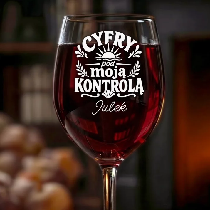 Kieliszek Do Wina z Grawerem Dla Księgowego Prezent Dla Mężczyzny: Cyfry Pod Moją Kontrolą
