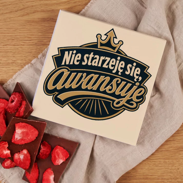 Czekolada Z Truskawkami Dla 65 Latki Prezent Na 65 Urodziny Dla Kobiety: Awans Życiowy Czekolada Z Truskawkami Dla 65 Latki Prezent Na 65 Urodziny Dla Kobiety: Awans Życiowy