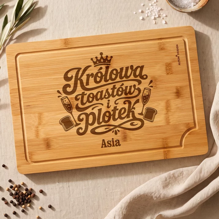 Deska Do Krojenia z Grawerem Dla Świadkowej Prezent Dla Kobiety: Królowa Toastów I Plotek Deska Do Krojenia z Grawerem Dla Świadkowej Prezent Dla Kobiety: Królowa Toastów I Plotek