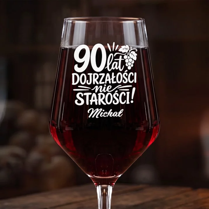 Mega Kieliszek Do Wina z Grawerem Dla 90 Latka Prezent Na 90 Urodziny Dla Mężczyzny: 90 Lat Dojrzałości