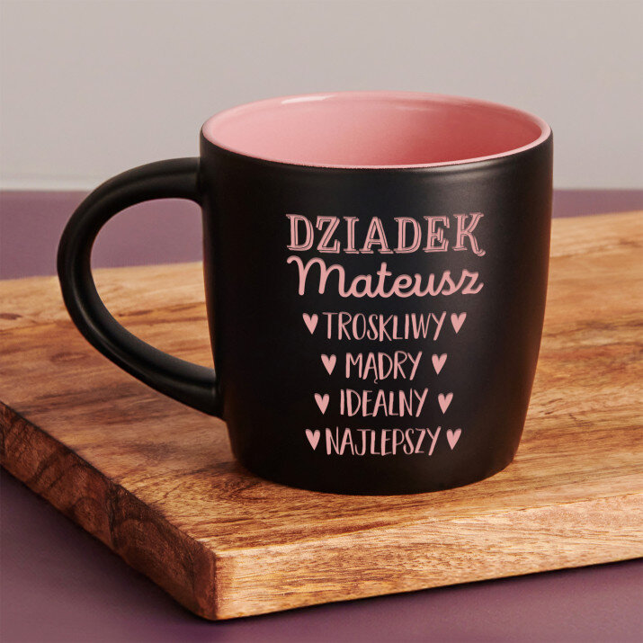Dziadek cechy - Czarny kubek ceramiczny