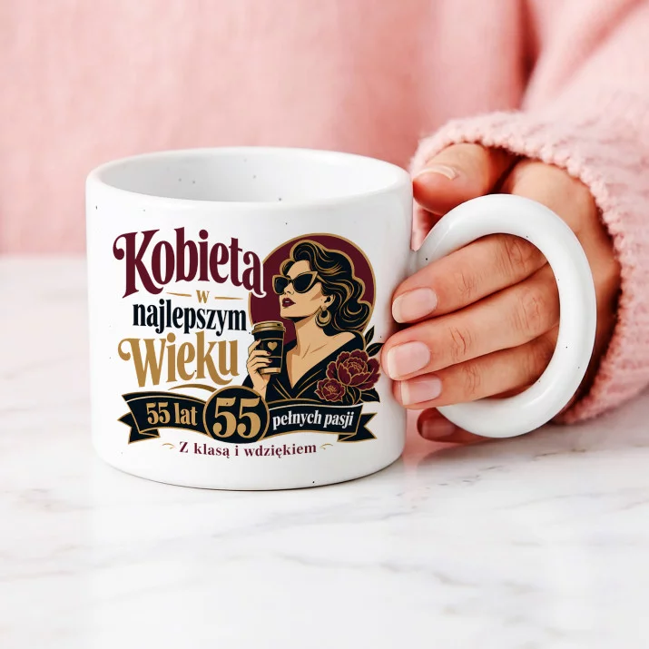 Kubek Z Okrągłym Uchem Dla 55 Latki Prezent Na 55 Urodziny Dla Kobiety: Dojrzała Elegancja Kubek Z Okrągłym Uchem Dla 55 Latki Prezent Na 55 Urodziny Dla Kobiety: Dojrzała Elegancja