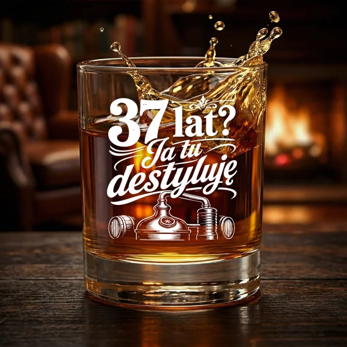 Szklanka Do Whisky Dla 37 Latka Prezent Na 35 Urodziny Dla Mężczyzny: 37 Lat? Ja Tu Destyluję Szklanka Do Whisky Dla 37 Latka Prezent Na 35 Urodziny Dla Mężczyzny: 37 Lat? Ja Tu Destyluję