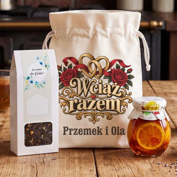 Zestaw Prezentowy z Herbatą Na Rocznicę Ślubu Prezent Na Walentynki Dla Pary: Wciąż Razem Zestaw Prezentowy z Herbatą Na Rocznicę Ślubu Prezent Na Walentynki Dla Pary: Wciąż Razem