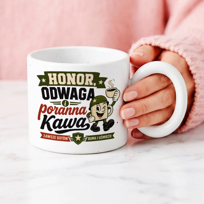 Kubek Z Okrągłym Uchem Na Przysięgę Wojskową Prezent Dla Żołnierza Mężczyzny: Honor I Kawa Kubek Z Okrągłym Uchem Na Przysięgę Wojskową Prezent Dla Żołnierza Mężczyzny: Honor I Kawa