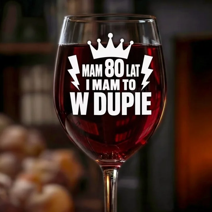 Kieliszek Do Wina Dla 80 Latki Prezent Na 80 Urodziny Dla Kobiety: 80 Lat I Mam To Kieliszek Do Wina Dla 80 Latki Prezent Na 80 Urodziny Dla Kobiety: 80 Lat I Mam To
