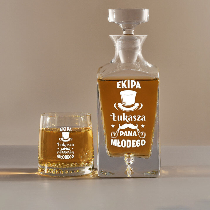 Ekipa pana młodego - Zestaw Grawerowana Karafka I Szklanki Do Whisky Ekipa pana młodego - Zestaw Grawerowana Karafka I Szklanki Do Whisky