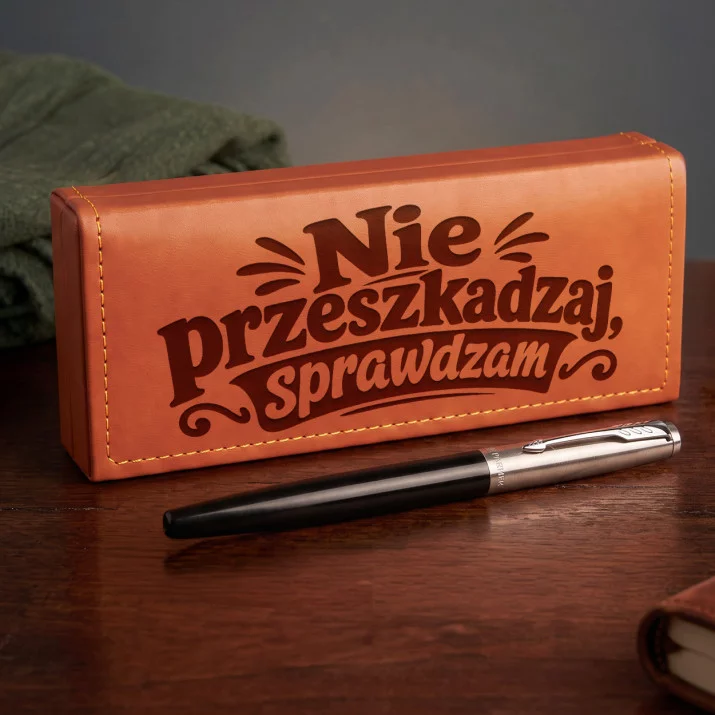 Pióro Wieczne Parker W Etui Dla Nauczyciela Prezent Na Dzień Nauczyciela Dla Mężczyzny: Władca Sprawdzianów Pióro Wieczne Parker W Etui Dla Nauczyciela Prezent Na Dzień Nauczyciela Dla Mężczyzny: Władca Sprawdzianów