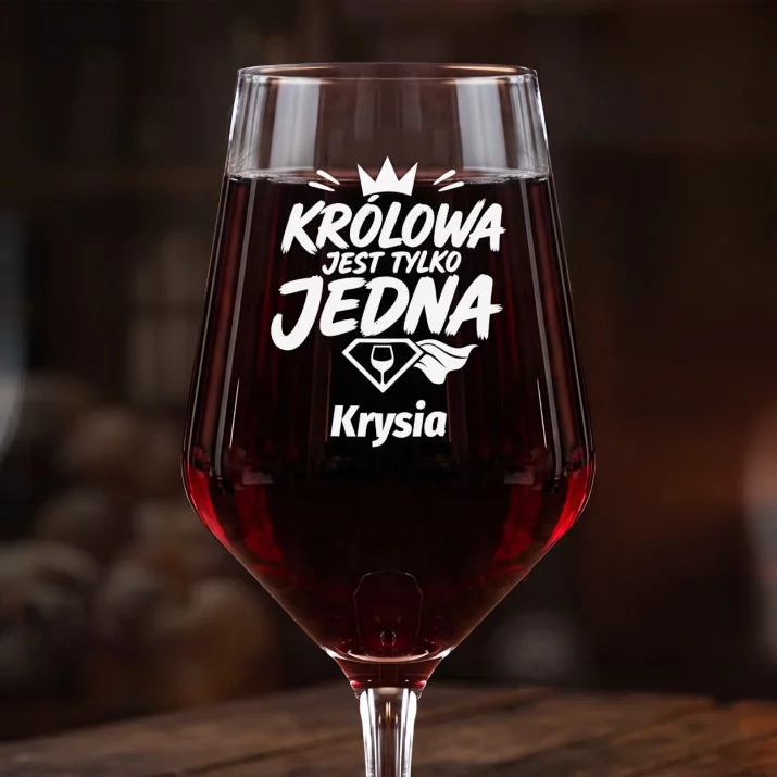 Mega Kieliszek Do Wina z Grawerem Na Urodziny Prezent Dla Kobiety: Królowa Jest Jedna Mega Kieliszek Do Wina z Grawerem Na Urodziny Prezent Dla Kobiety: Królowa Jest Jedna