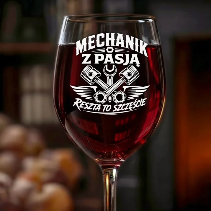 Kieliszek Do Wina Na 18 Prezent Dla Mężczyzny: Mechanik Z Pasją Kieliszek Do Wina Na 18 Prezent Dla Mężczyzny: Mechanik Z Pasją