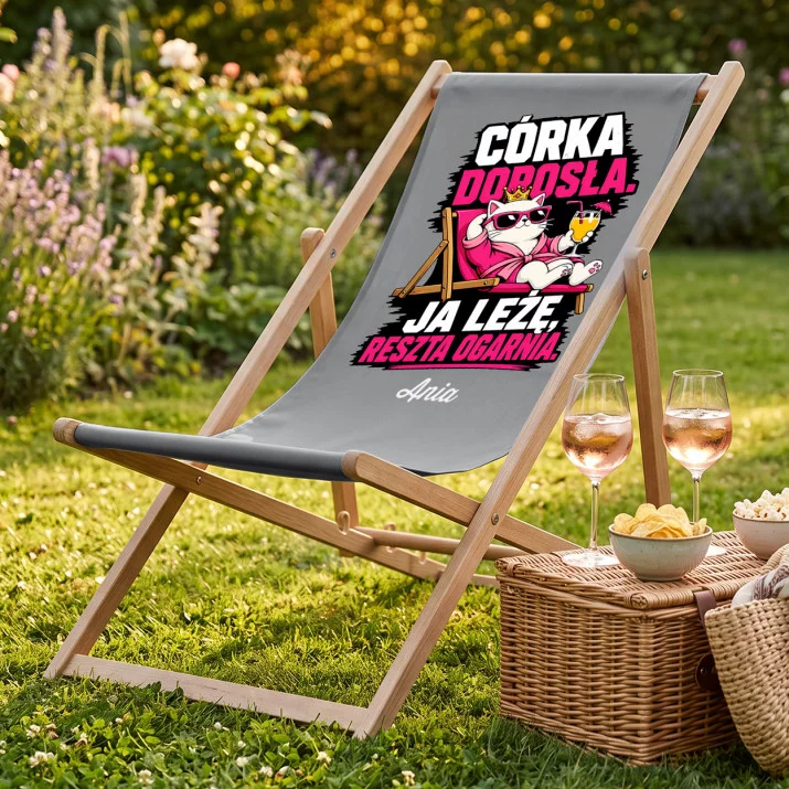Leżak Z Nadrukiem Dla Córki Dorosłej Prezent Dla Kobiety: Córka Dorosła. Ja Leżak Z Nadrukiem Dla Córki Dorosłej Prezent Dla Kobiety: Córka Dorosła. Ja