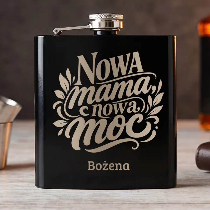 Piersiówka z Grawerem Dla Młodej Mamy Prezent Na Dzień Mamy Dla Kobiety: Nowa Mama, Nowa Moc Piersiówka z Grawerem Dla Młodej Mamy Prezent Na Dzień Mamy Dla Kobiety: Nowa Mama, Nowa Moc