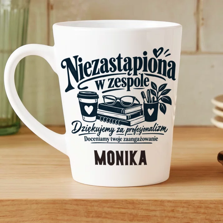 Kubek Personalizowany Dla Pracownicy Prezent Dla Kobiety: Niezastąpiona W Zespole