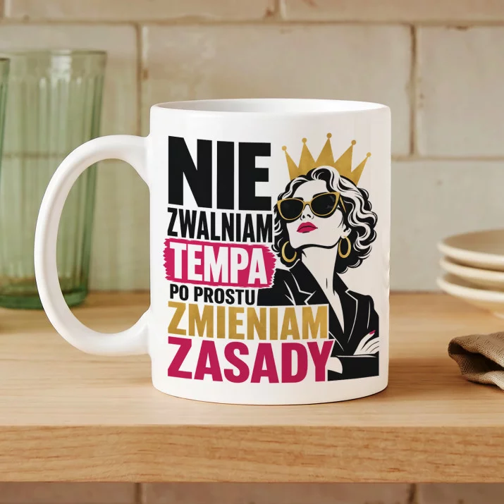 Kubek Z Nadrukiem Na 50 Urodziny Prezent Dla Kobiety: Królowa Zmian Kubek Z Nadrukiem Na 50 Urodziny Prezent Dla Kobiety: Królowa Zmian