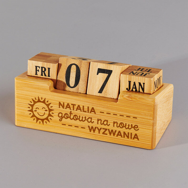 Gotowa na nowe wyzwania - Wieczny kalendarz drewniany