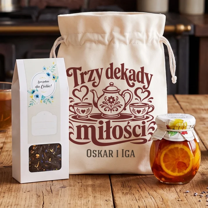 Zestaw Herbaciany Na 30 Rocznicę Ślubu Prezent Dla Pary: Trzy Dekady Miłości Zestaw Herbaciany Na 30 Rocznicę Ślubu Prezent Dla Pary: Trzy Dekady Miłości