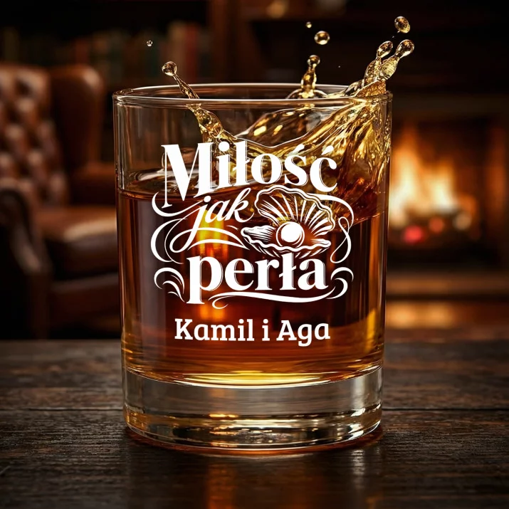 Szklanki Do Whisky z Grawerem Na 30 Rocznicę Ślubu Rodziców Prezent Dla Pary: Miłość Jak Perła Szklanki Do Whisky z Grawerem Na 30 Rocznicę Ślubu Rodziców Prezent Dla Pary: Miłość Jak Perła