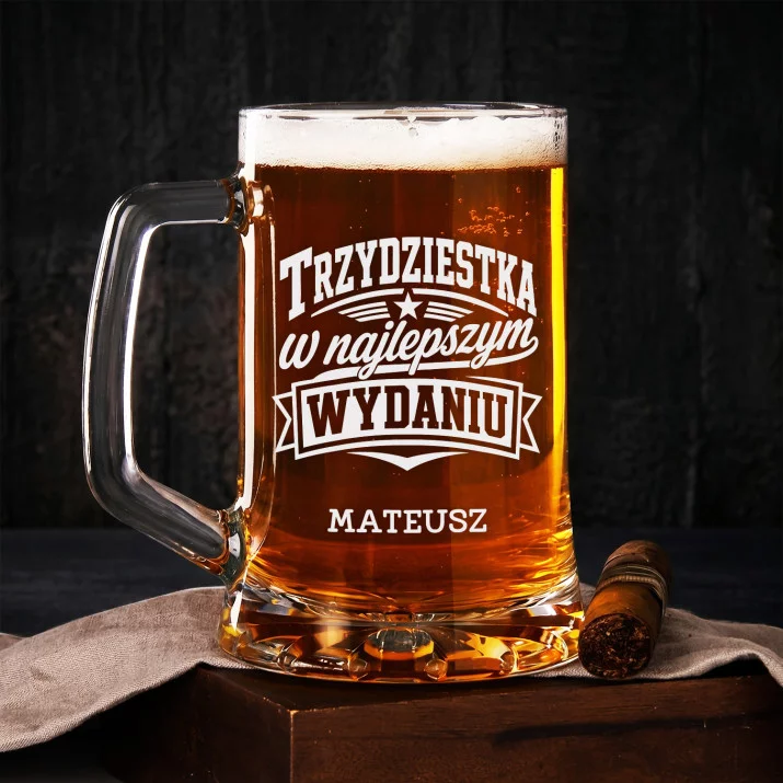 Kufel Personalizowany z Grawerem Dla 30 Latka Prezent Na 30 Urodziny Dla Mężczyzny: Emblemat Trzydziestki Kufel Personalizowany z Grawerem Dla 30 Latka Prezent Na 30 Urodziny Dla Mężczyzny: Emblemat Trzydziestki