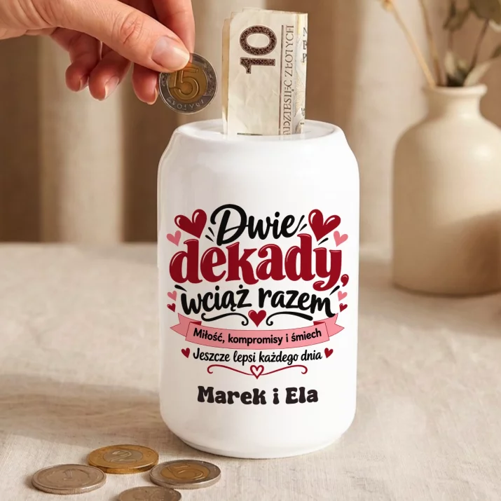 Skarbonka Na 20 Rocznicę Ślubu Prezent Dla Pary: Dwie Dekady, Wciąż Razem Skarbonka Na 20 Rocznicę Ślubu Prezent Dla Pary: Dwie Dekady, Wciąż Razem