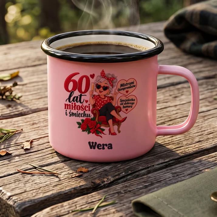 Kubek Emaliowany Na 60 Rocznicę Ślubu Prezent Na Walentynki Dla Kobiety: 60 Lat Miłości I Śmiechu Kubek Emaliowany Na 60 Rocznicę Ślubu Prezent Na Walentynki Dla Kobiety: 60 Lat Miłości I Śmiechu