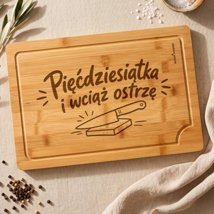 Deska Do Krojenia Dla 50 Latki Prezent Na 50 Urodziny Dla Kobiety: Ostrze Doświadczenia