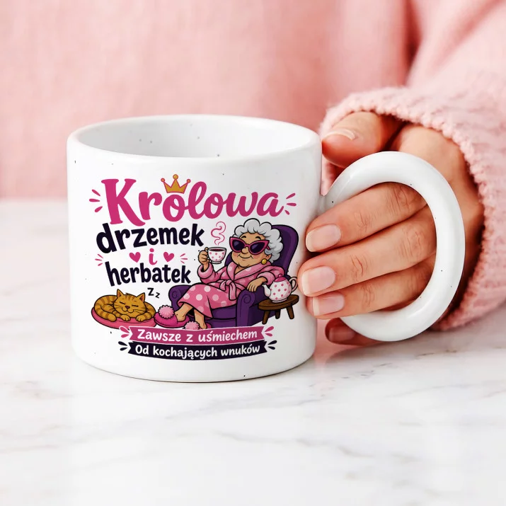Kubek Z Okrągłym Uchem Dla Starszej Babci Prezent Na Dzień Babci Dla Kobiety: Królowa Drzemek Kubek Z Okrągłym Uchem Dla Starszej Babci Prezent Na Dzień Babci Dla Kobiety: Królowa Drzemek
