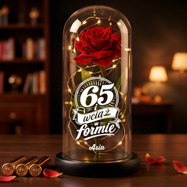 Wieczna Róża LED Na 65 Urodziny Prezent Dla 65 Latki Kobiety: 65 I Wciąż W Formie Wieczna Róża LED Na 65 Urodziny Prezent Dla 65 Latki Kobiety: 65 I Wciąż W Formie
