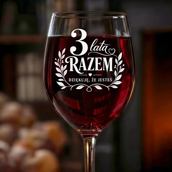 Kieliszek Do Wina Na 3 Rocznicę Ślubu Prezent Na Walentynki Dla Kobiety: 3 Lata Razem Kieliszek Do Wina Na 3 Rocznicę Ślubu Prezent Na Walentynki Dla Kobiety: 3 Lata Razem