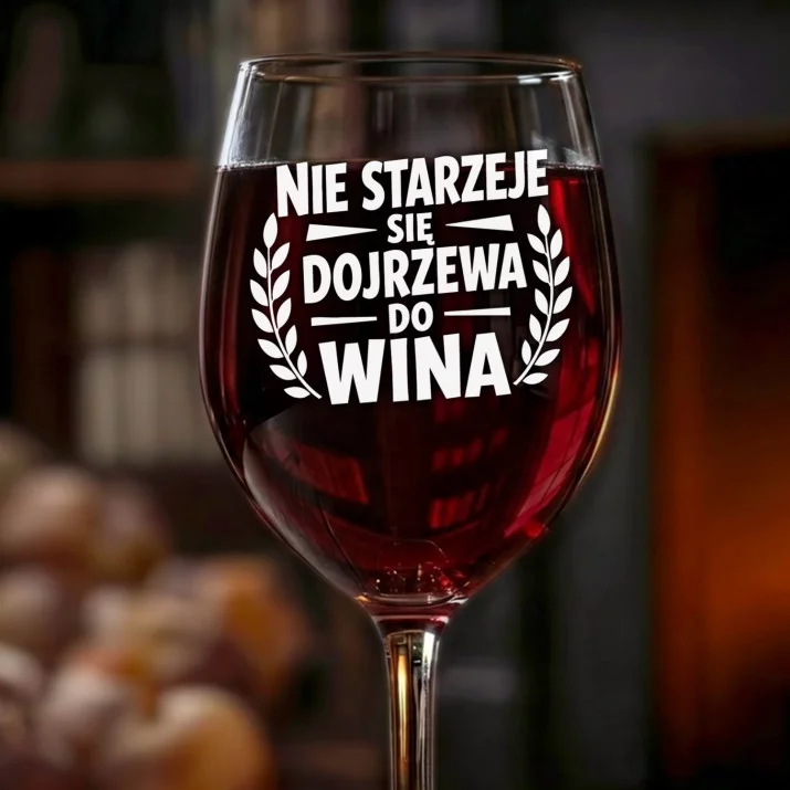 Kieliszek Do Wina Na Święta Prezent Dla Mężczyzny: Dojrzewa Do Wina Kieliszek Do Wina Na Święta Prezent Dla Mężczyzny: Dojrzewa Do Wina