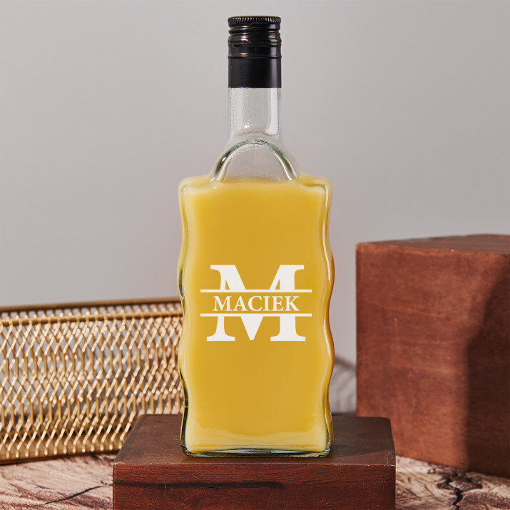 Inicjał z imieniem - Karafka 500 ml