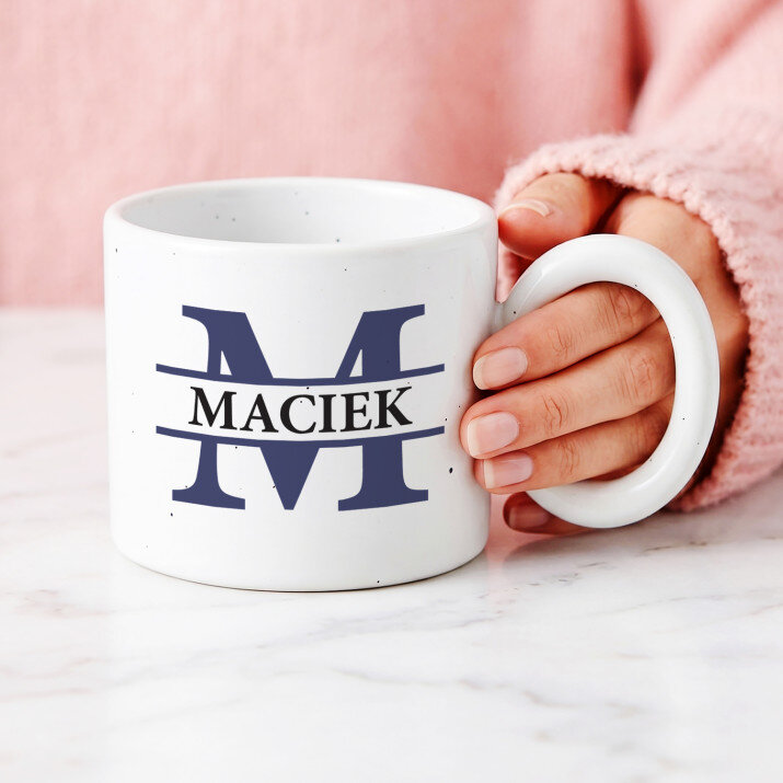 Inicjał z imieniem - Kubek z okrągłym uchem