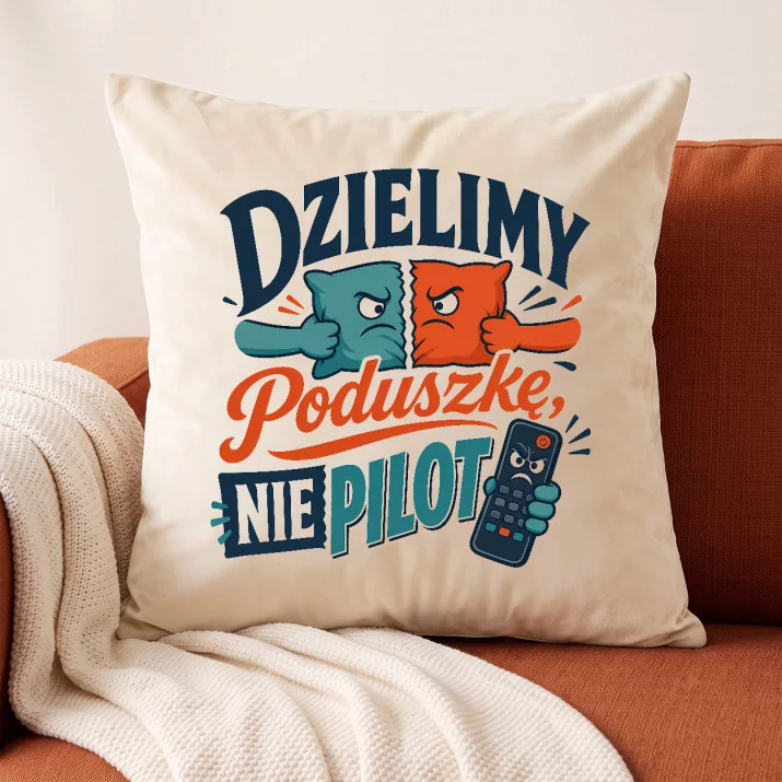 Poduszka Dekoracyjna Dla Dwojga Prezent Dla Pary: Bitwa O Pilota Poduszka Dekoracyjna Dla Dwojga Prezent Dla Pary: Bitwa O Pilota