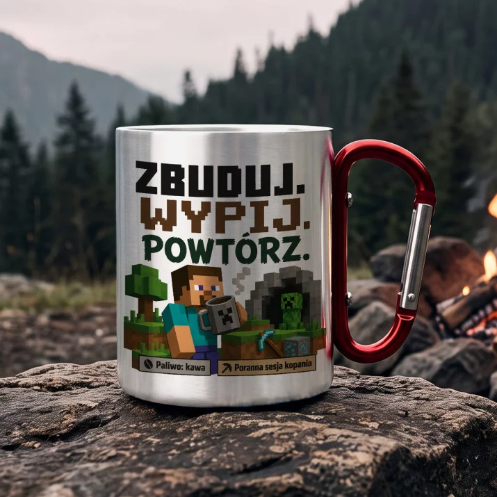 Kubek Metalowy z Karabińczykiem Dla Fana Minecrafta Prezent Dla Mężczyzny: Pikselowa Przerwa Kubek Metalowy z Karabińczykiem Dla Fana Minecrafta Prezent Dla Mężczyzny: Pikselowa Przerwa