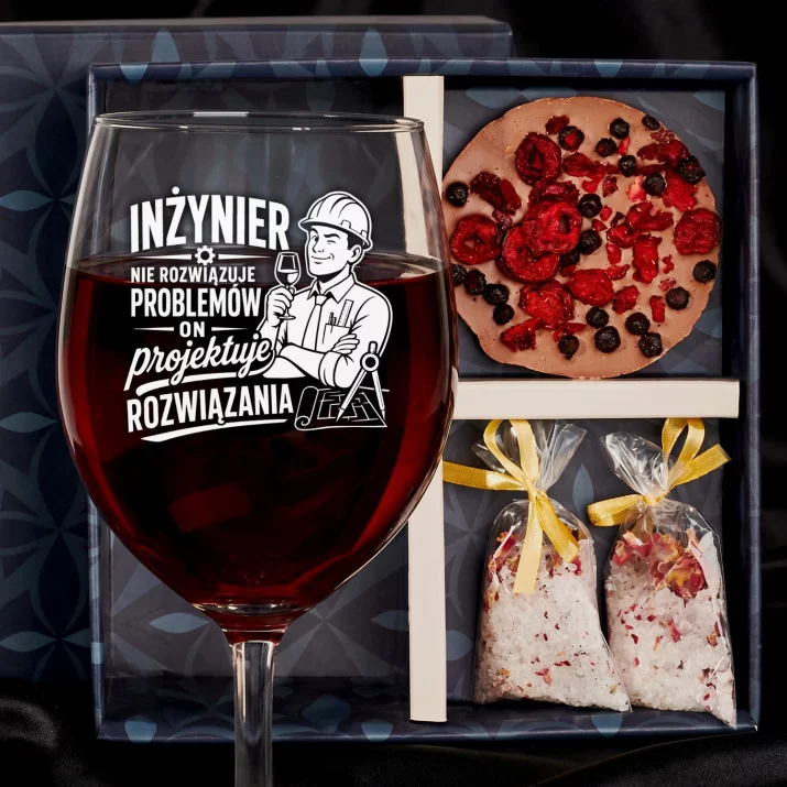 Zestaw Prezenowy Z Kieliszkiem Do Wina Dla Inżyniera: Inżynier Projektuje