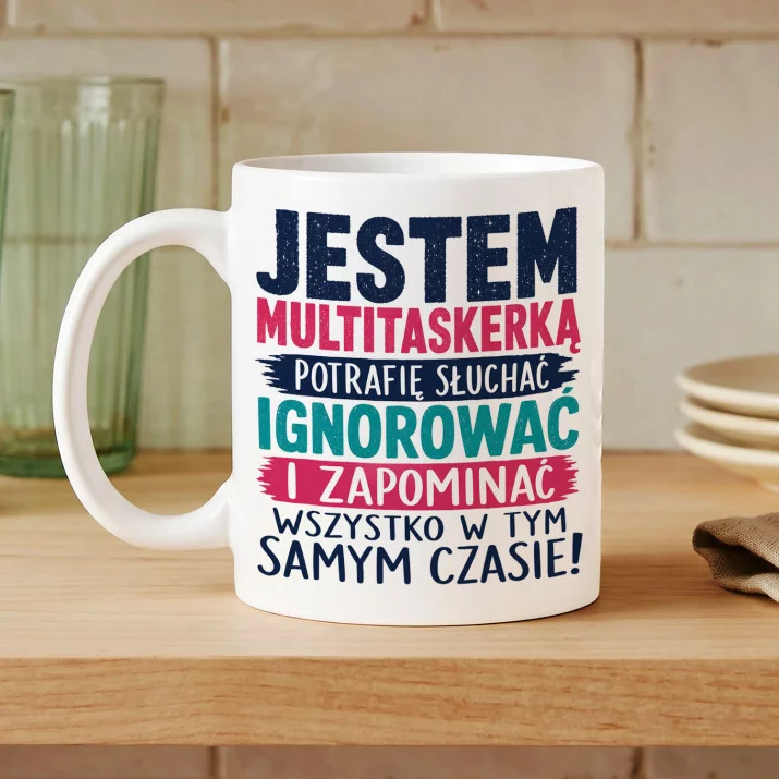 Kubek Z Nadrukiem Dla Koleżanki Z Pracy Prezent Dla Kobiety: Mistrzyni Słuchania Kubek Z Nadrukiem Dla Koleżanki Z Pracy Prezent Dla Kobiety: Mistrzyni Słuchania