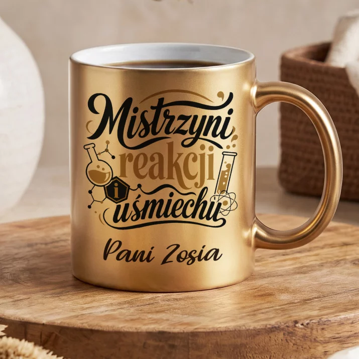 Złoty Kubek Dla Nauczycielki Chemii Prezent Na Dzień Nauczyciela Dla Kobiety: Mistrzyni Reakcji I