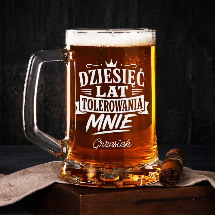 Kufel Personalizowany z Grawerem Na 10 Rocznicę Ślubu Prezent Dla Mężczyzny: Suchy Humor Jubileuszowy