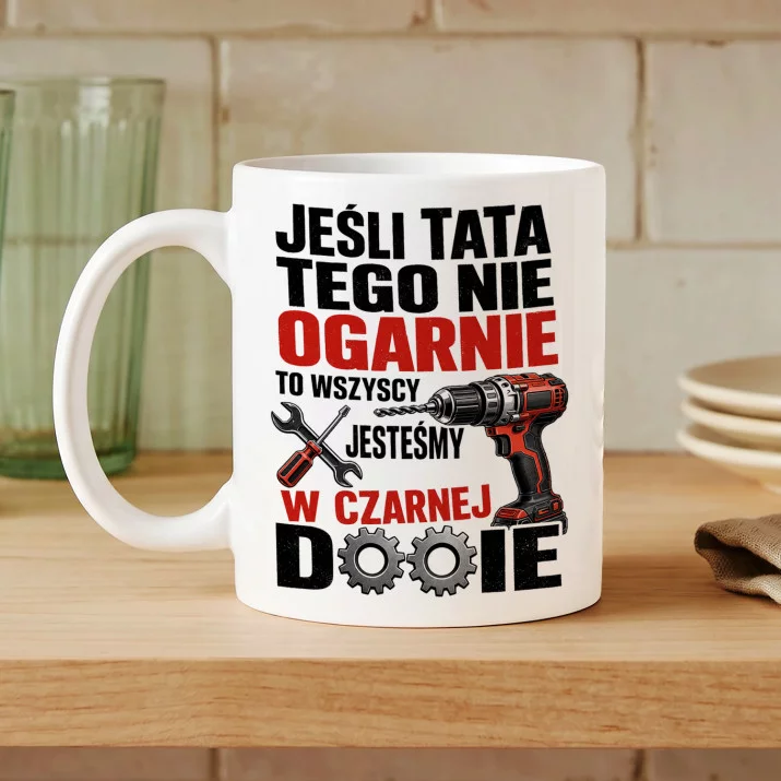 Kubek Z Nadrukiem Dla Majsterkowicza Prezent Dla Mężczyzny: Tata Ogarnia Kryzys Kubek Z Nadrukiem Dla Majsterkowicza Prezent Dla Mężczyzny: Tata Ogarnia Kryzys