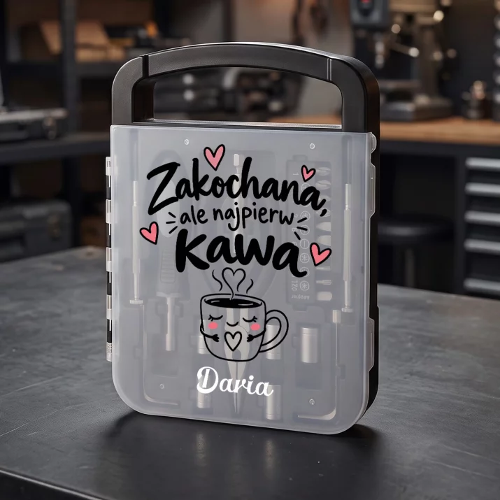 Zestaw Narzędzi Na Walentynki Prezent Na Rocznicę Dla Kobiety: Zakochana, Ale Najpierw Zestaw Narzędzi Na Walentynki Prezent Na Rocznicę Dla Kobiety: Zakochana, Ale Najpierw