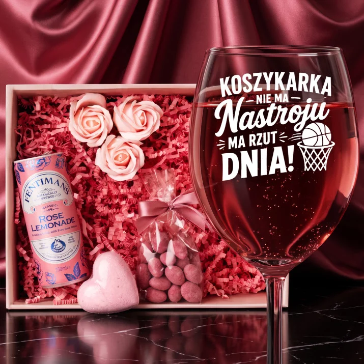 Różowy Zestaw Prezentowy Dla Koszykarki Dla Kobiety: Koszykarka Rzut Dnia